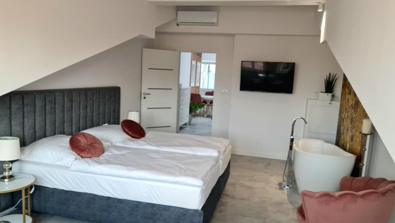 Juwel Apartments Krakow Z Widokiem Na Wawel Ap 47 ภายนอก รูปภาพ